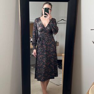 ICŌNE Floral Dress